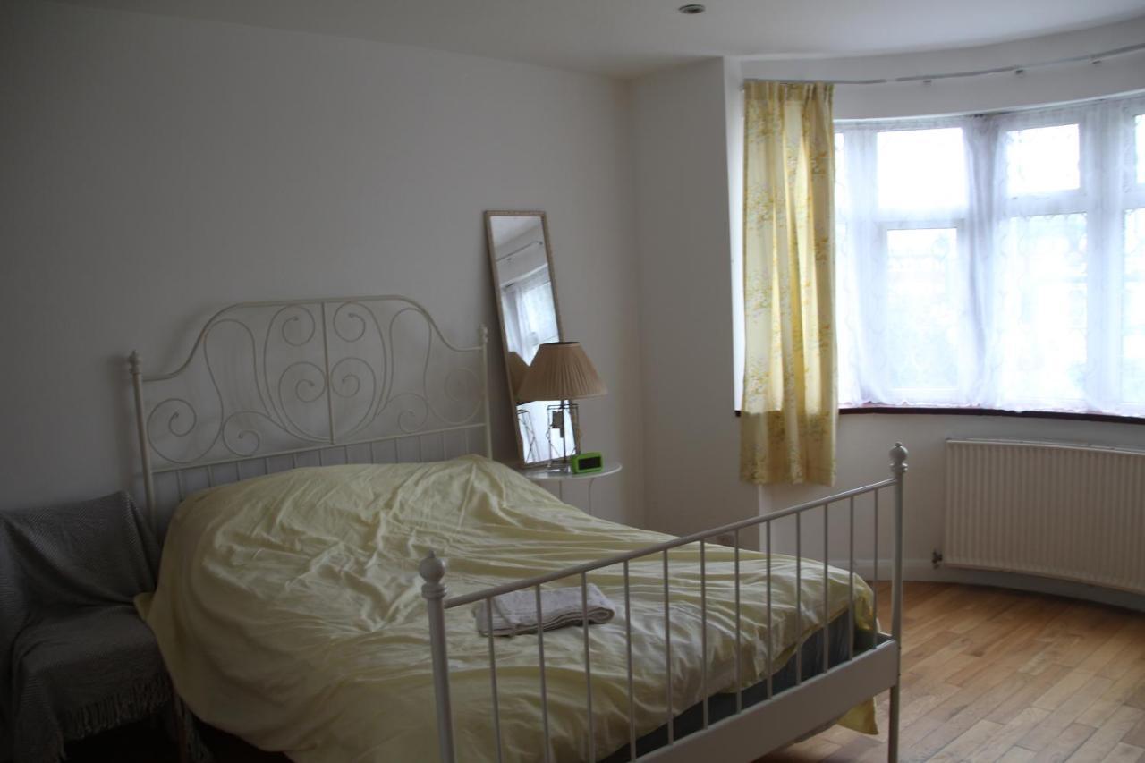 Beautiful Double Bedroom Edgware Exteriér fotografie