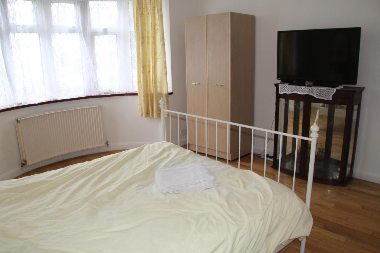 Beautiful Double Bedroom Edgware Exteriér fotografie