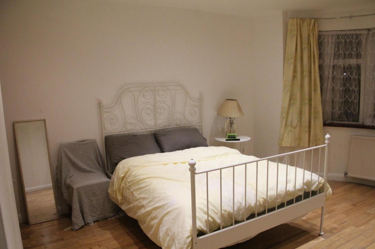 Beautiful Double Bedroom Edgware Exteriér fotografie